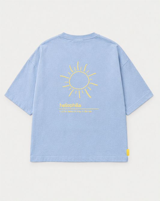 Heliophilia Oversized T-Shirt in Pastellblau – Zeitgeist Studios